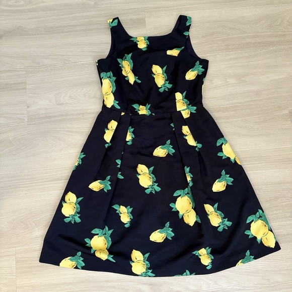 Dresses & Skirts - Eva Mendes New York and Company Womens Dress Lemon Felicity Sheath dress Size 12